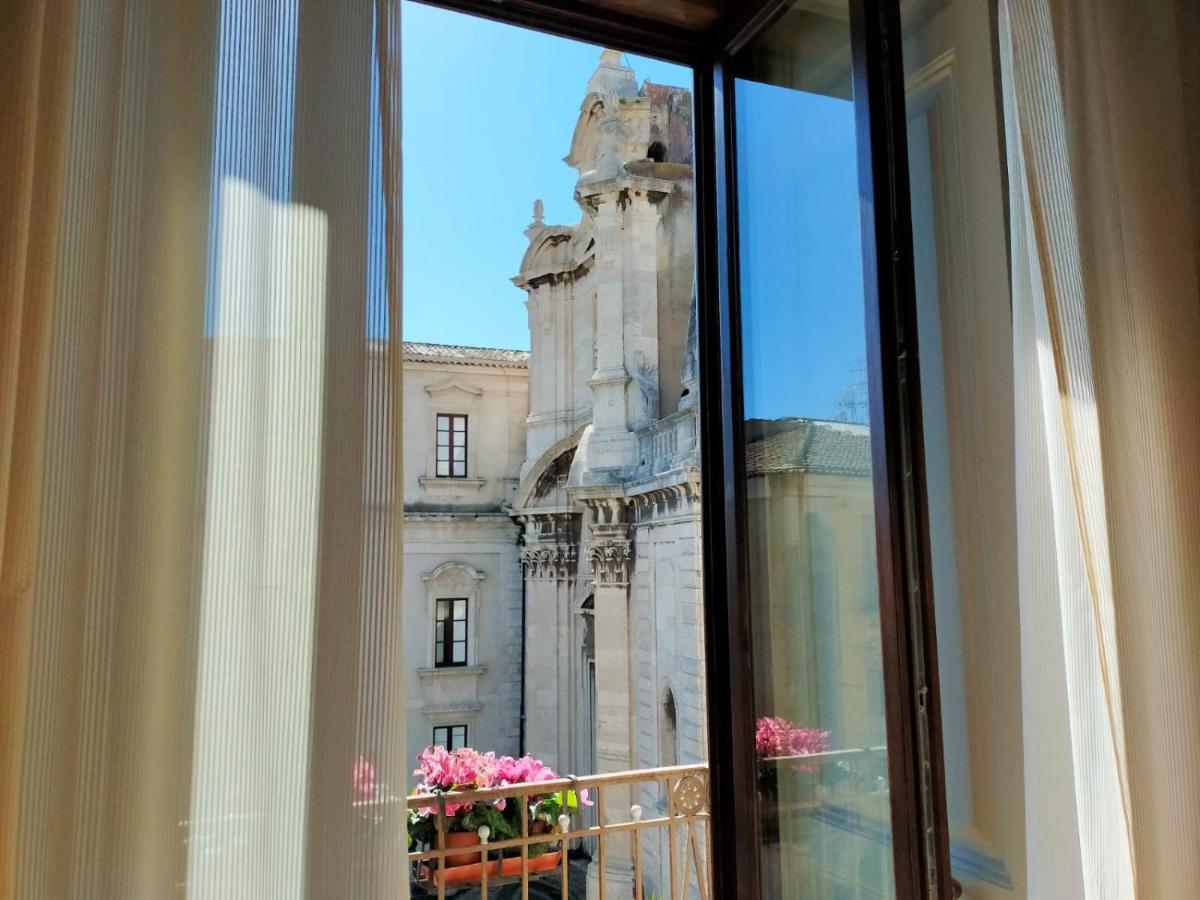 Crociferi B&B Catania Bagian luar foto